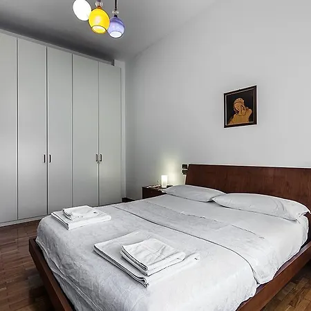 Apartamento Galeazzo Milão